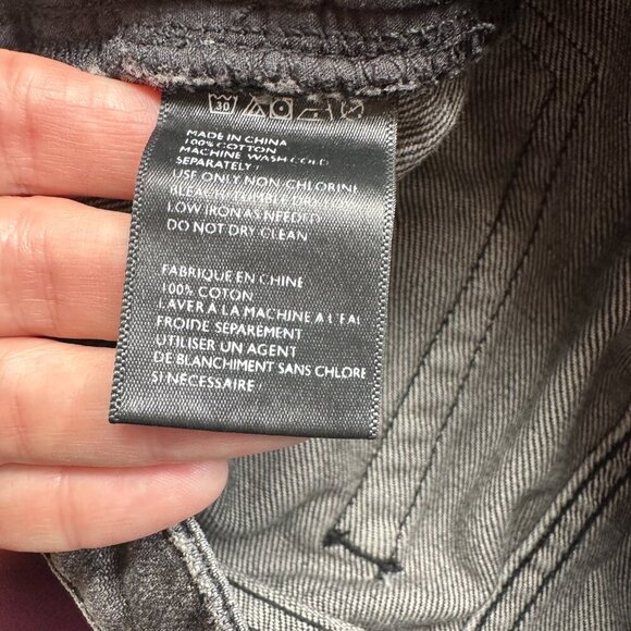 URBAN OUTFITTERS BDG Grey Black Denim Distressed Jean Mini Skirt Size small - Picture 10 of 12